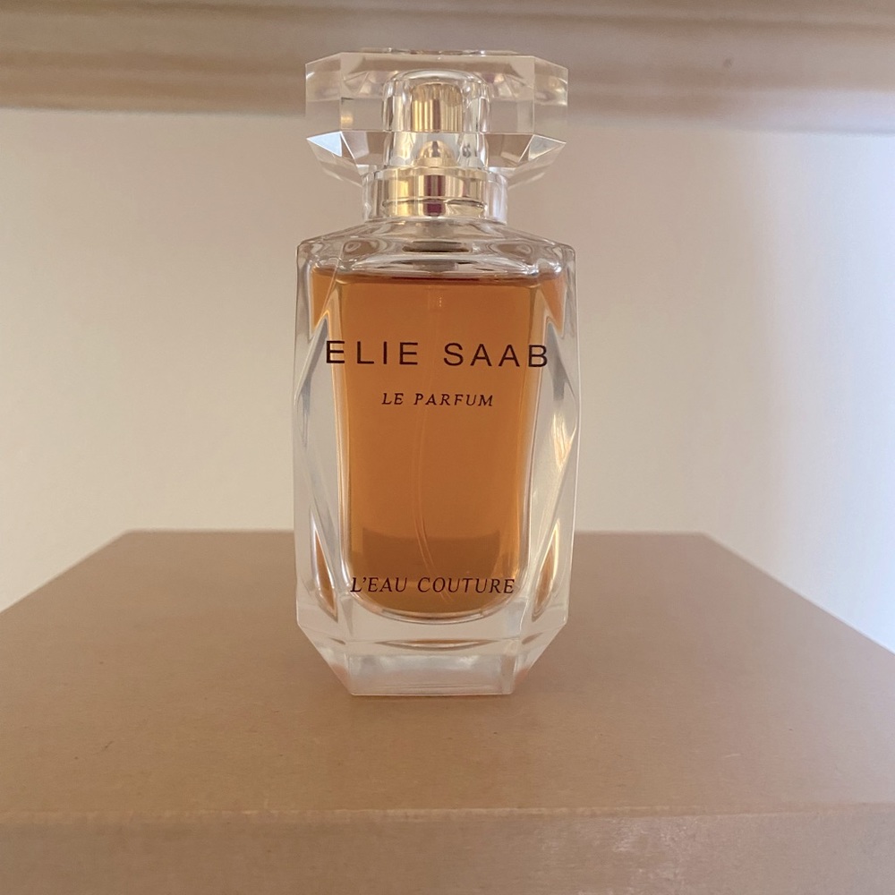Ellie Saab L’eau couture